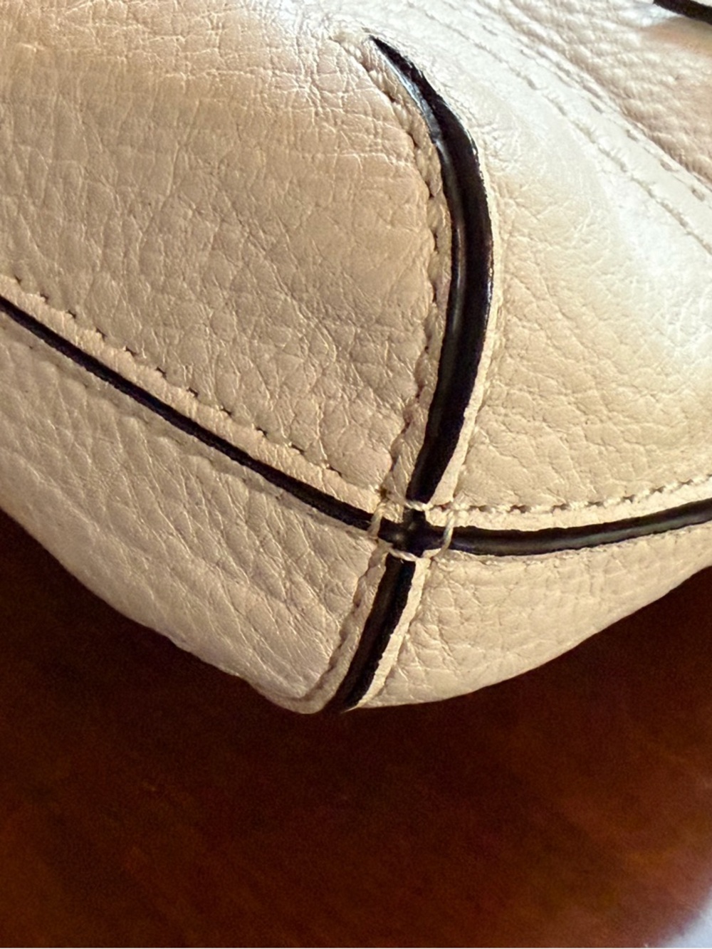 Michael Kors Pebbled Leather Crossbody Ivory Cream Gold Zip Shoulder Bag - Picture 8 of 12